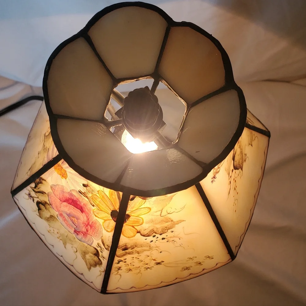 Dennis East International Vtg 2002 Floral Table Lamp Painted Shade Tiffany Style